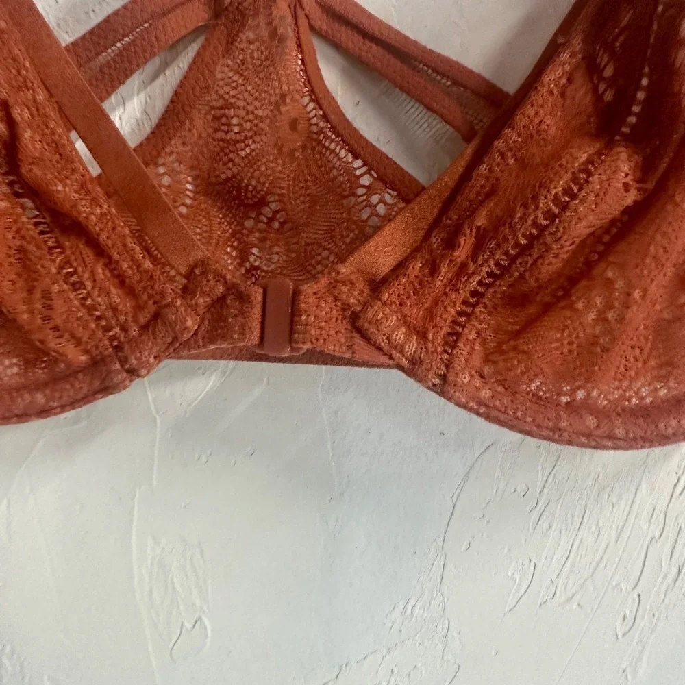 Victoria's Secret Unlined Demi Lace Orange Bra Size 32D Very Sexy